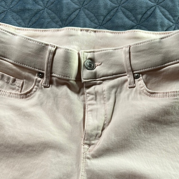 Gloria Vanderbilt Pink Skorts Comfortable Fit - Picture 3 of 8